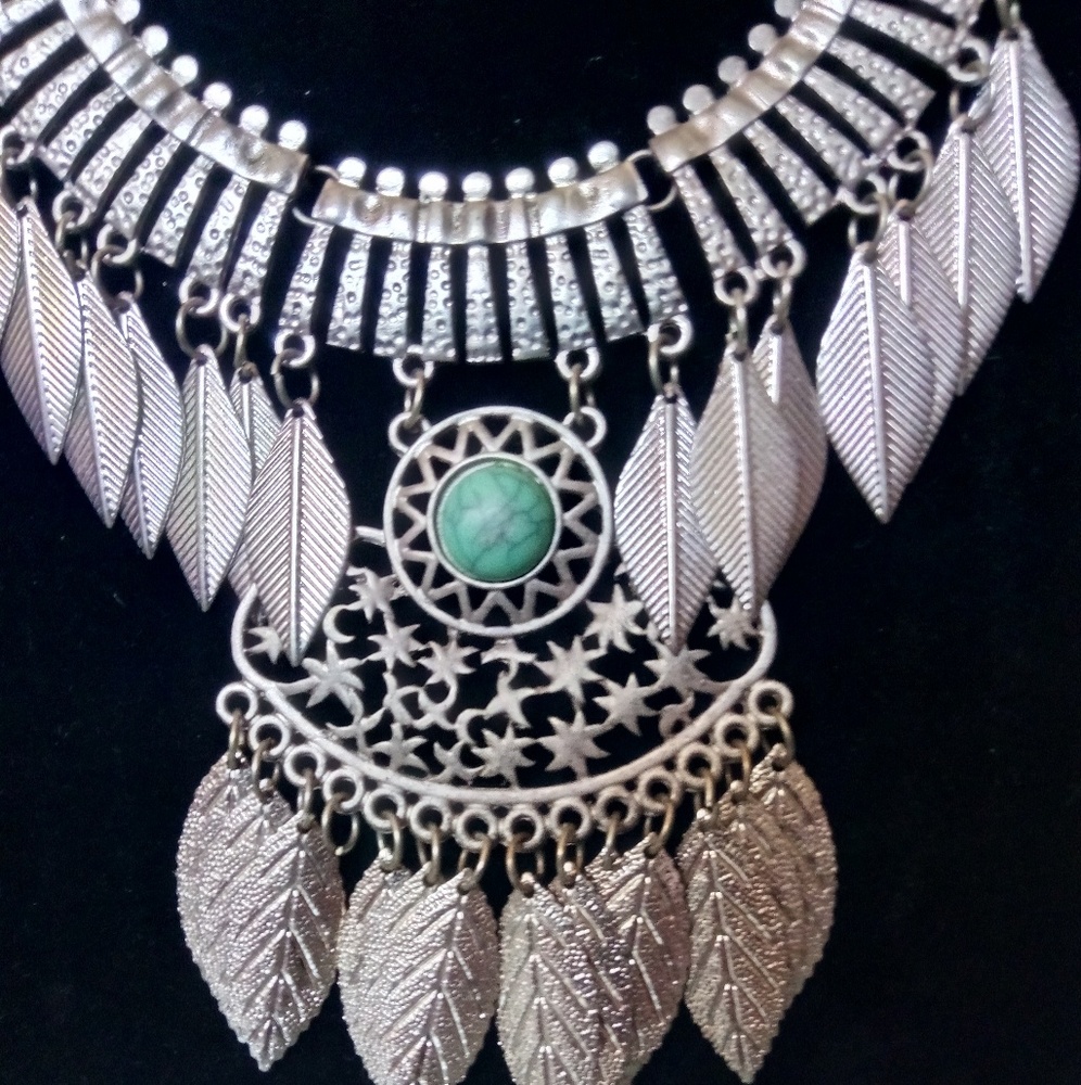Woman's necklace